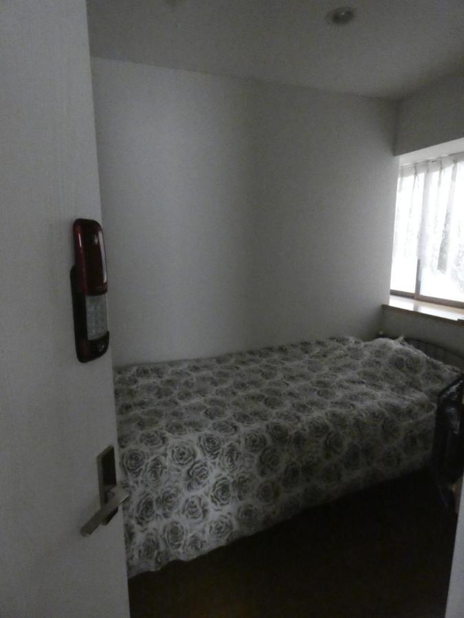 tokyo kokiri shinjuku Hotel Bagian luar foto